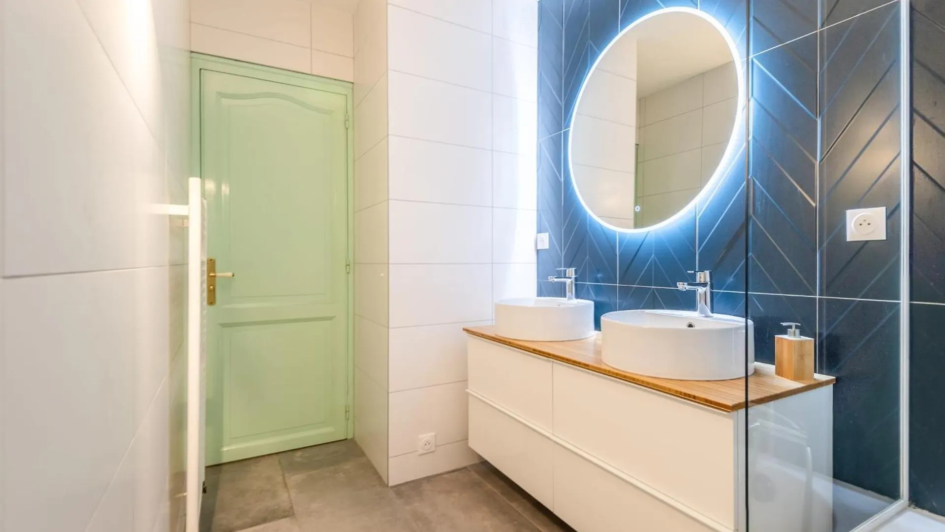 La Tournette - Appartement Confortable A Deux Pas Du Lac Annecy 0*,