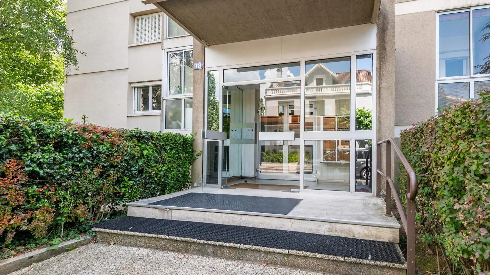 La Tournette - Appartement Confortable A Deux Pas Du Lac Annecy 0*,