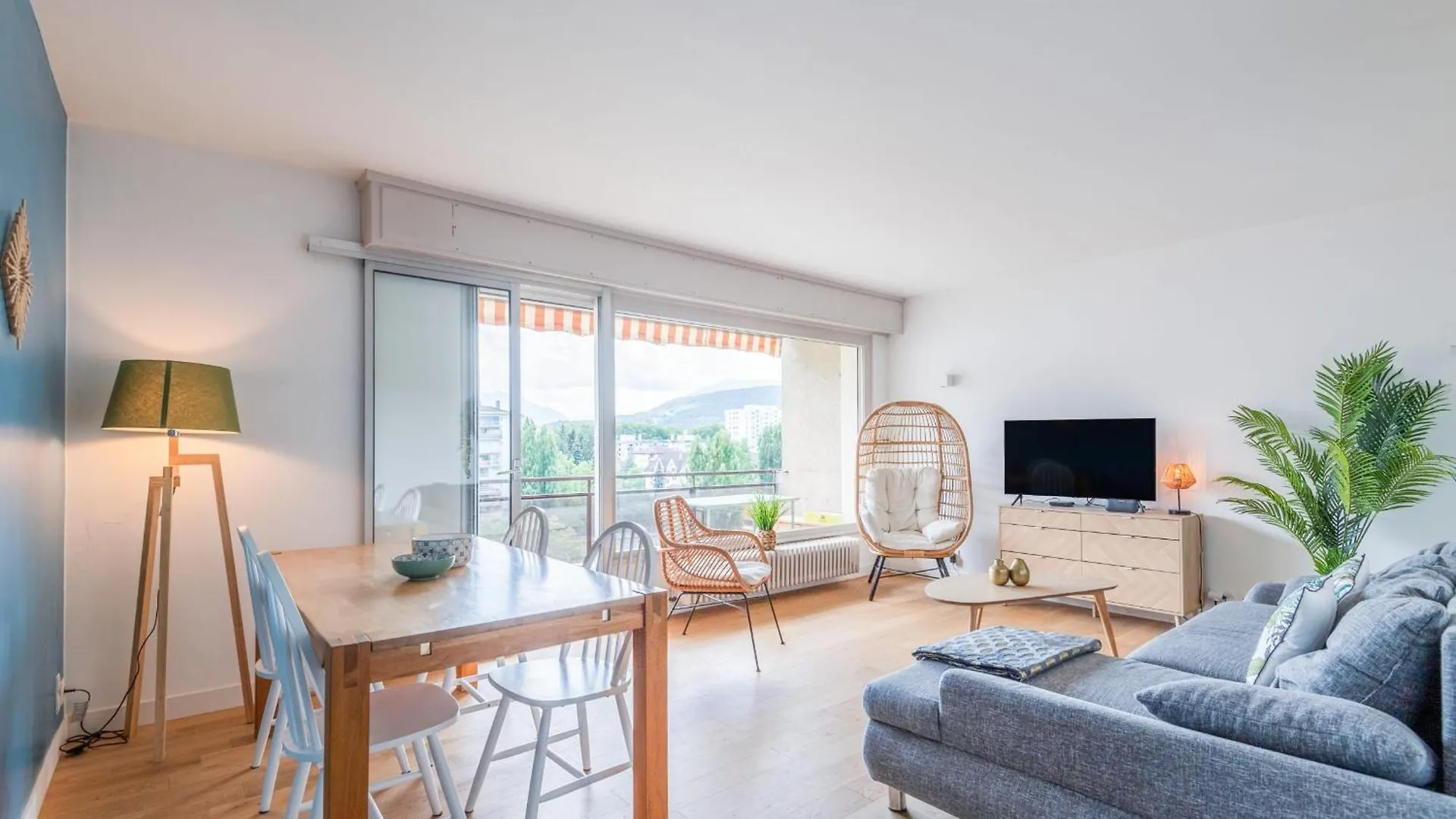 La Tournette - Appartement Confortable A Deux Pas Du Lac Annecy Apartment